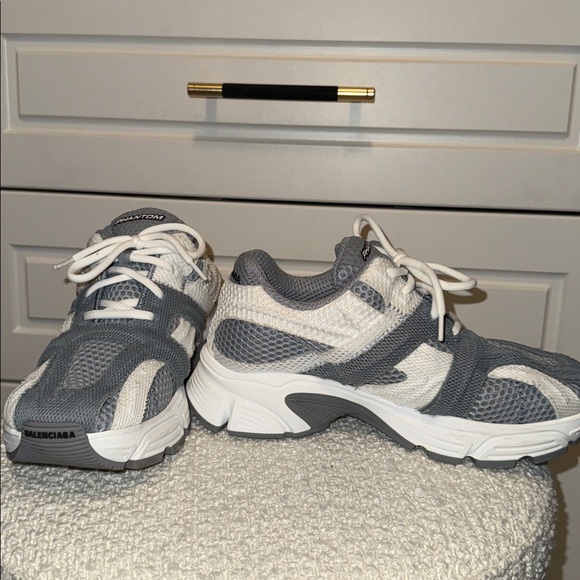 Balenciaga Phantom Gray and White Sneakers 7 worn once - Picture 2 of 4